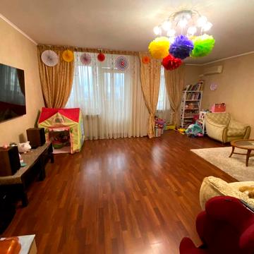Продаж 3-кімнатної квартири на Печерську!