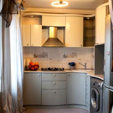 Продаж унікальної 3-кімнатної квартири з авторським дизайном