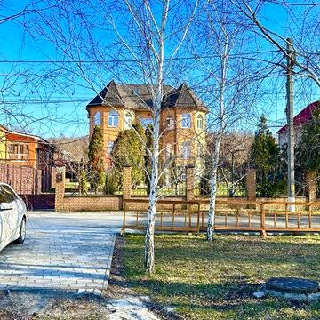 Продам шикарний будинок 472 м2 зі своїм берегом біля річки Самара