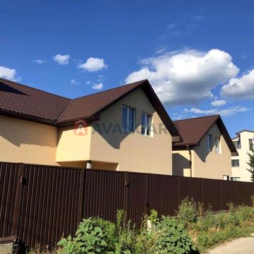 Продам будинок 164 м2 та 3 сотки на вул.Майська Клочко 6