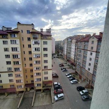 Класний світлий 2к сирець в зданій новобудові !