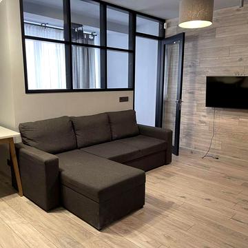 Продам 1-но ком. квартиру 47м кв в новострое с ремонтом и мебелью!