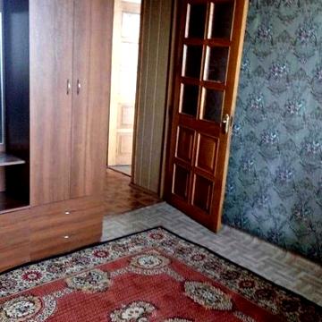 Продам свою 2 комнатную квартиру м. Захисників України