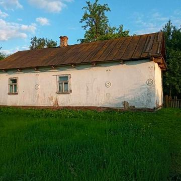 Продам будинок    +380966325326            .