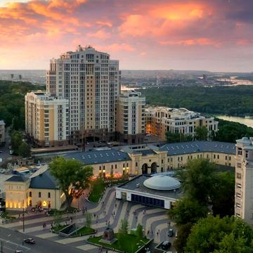 Михайла Грушевського вул., 9а