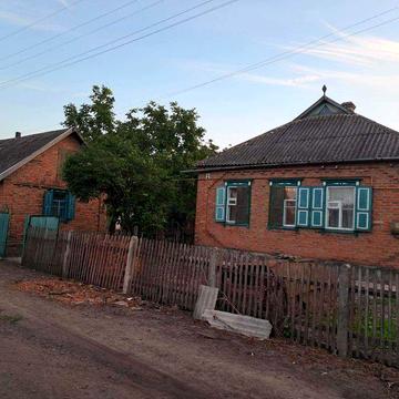 Будинок в смт. Ромодан