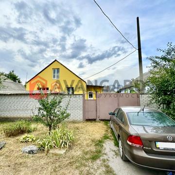 Продам дом 76 м2 с гаражом на 6 сотках в Березановке