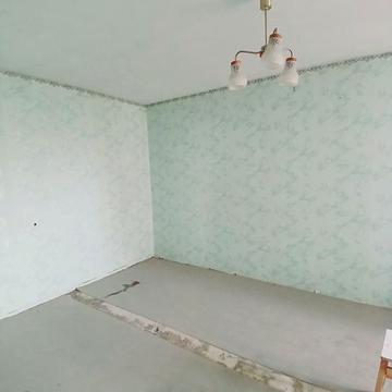 Продається 4-кімнатна квартира по вул.Героїв Крут