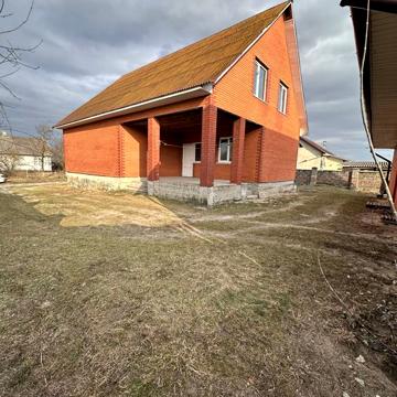 Продається будинок з готовою времянкою