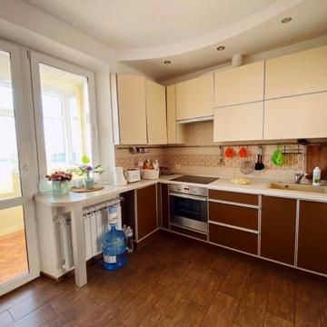 Продается 2-х комн. кв. на Бородинском мкрн.