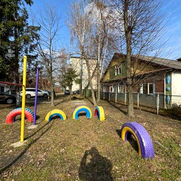 Продаж будинку під реконструкцію 4 соток землі р-н Глобала