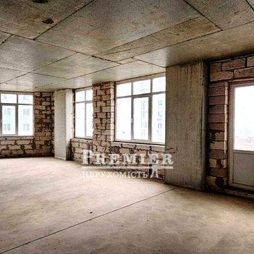 У продажу 3 кімн. квартира, вільне планування