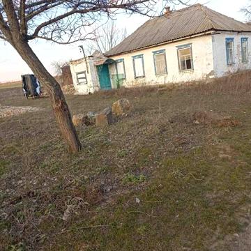 Продам домоволодіння
