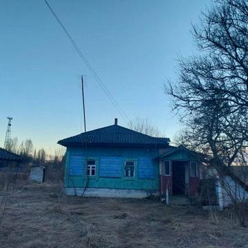 Будинок з великою територією