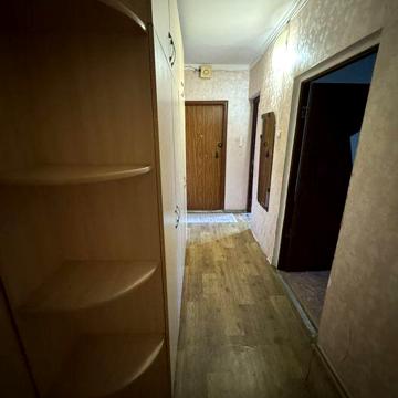 Продається 3 кімнатна квартира на Карачунах біля АТБ