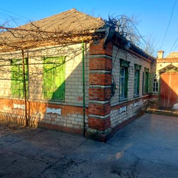 Продам дом с участком под коммерцию в Подгородном