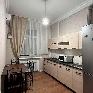 Продаж чудової квартири в самому центрі у закритому дворі