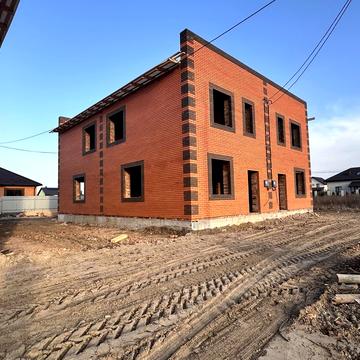 Двох- рівнева квартира з парко місцем