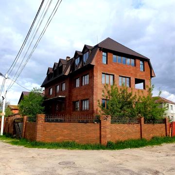 Від ВЛАСНИКА  .Будинок з участком ,початок Броварів