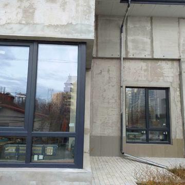 Тіниста вул., 16