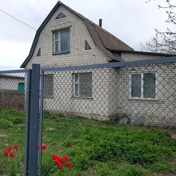 Будинок з банею, чорнозем, село не було в окупації