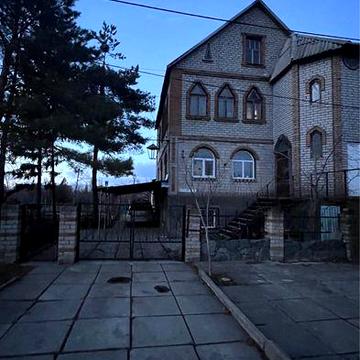 Будинок на дружбі для великої сімї.