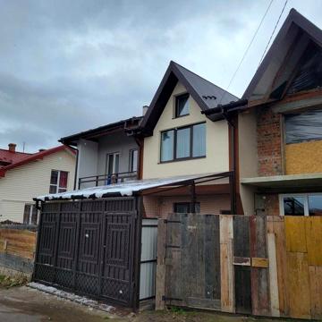 Квартира, Дрогобич, 80 кв. м, центр міста, від забудовника зі стоянкою