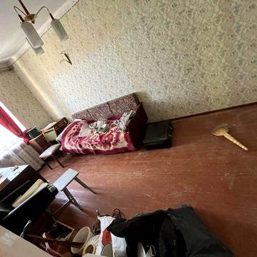 Продам двухкомнатную квартиру в центре Залютино