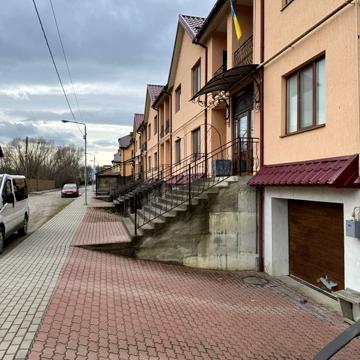 Продається котедж
