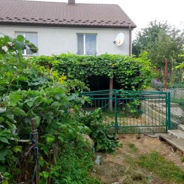 Продається цегляний будинок, район хлібзавод.