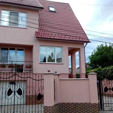 Житловий будинок Мукачево район Сади