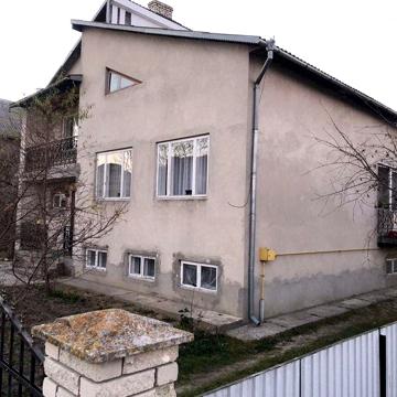 Продаж будинку у м. Борщів
