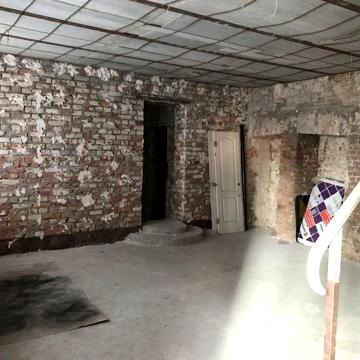Квартира зі своім входом, три поверхи, підвал