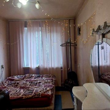 Продам 4 комнатную квартиру на Парусе 5 этаж