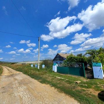 СРОЧНО!Продам будинок з теплицями