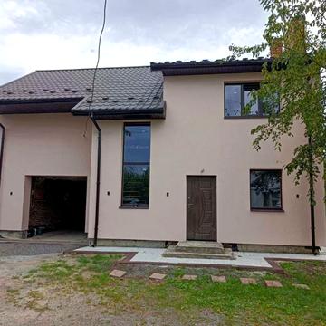 Степана Бандери, 25