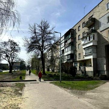 Продам квартиру під бізнес