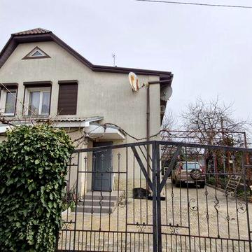 Дом в Александровке