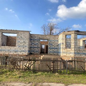 Продам дом, участок 15 соток, центр, 95 квартал, Кривой Рог.