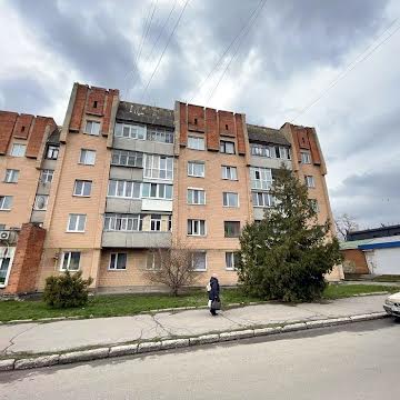 Продам 3 кімнатну квартиру