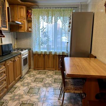 Продаж 3к квартири вул. Холодногірська 45