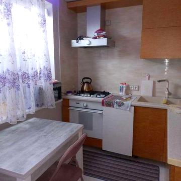 Продам 3к.кв метро  Героев Труда