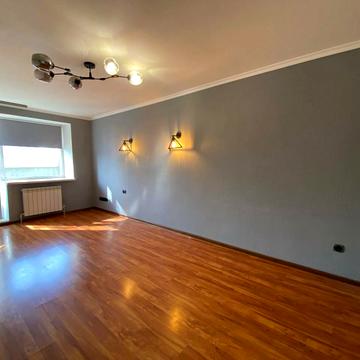 Богдана Хмельницького просп. (Героїв Сталінграда), 110