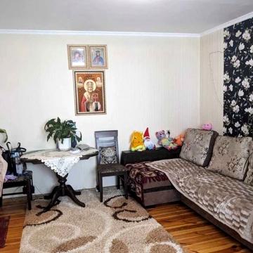 Миру вул., 11