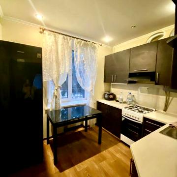 Продам 3-и кімнатну квартиру на 17 кварталі