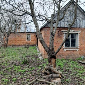 Терміново. Будинок.