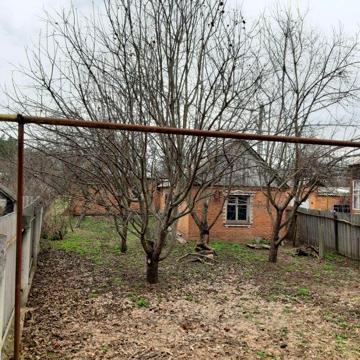 Терміново. Будинок.