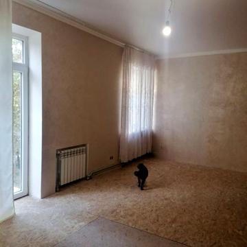 Продаж 3-х кімнатної квартири на Рокувата, Автономне опалення