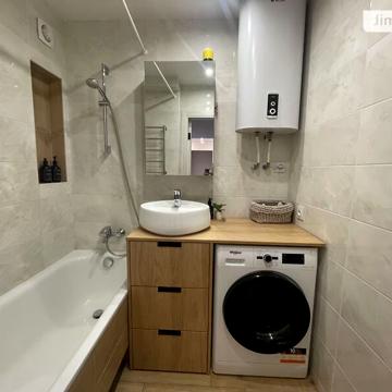 Продаж 3к Квартира Водограйна (Гаврилова) вулиця