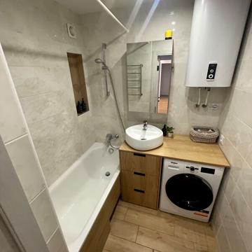 Продаж 3к Квартира Водограйна (Гаврилова) вулиця